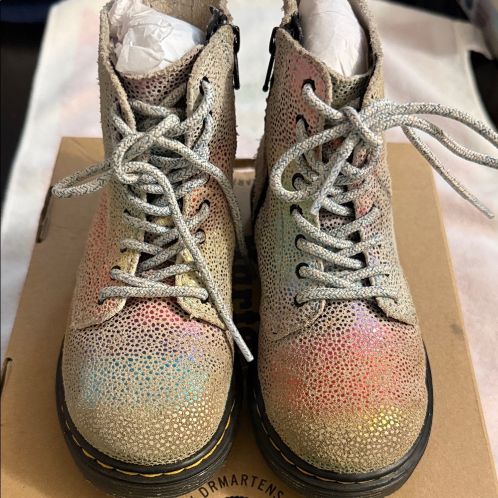 Dr. Martens 1460 T Multi Rainbow  Girls Lace-Up Boots sz 9 .